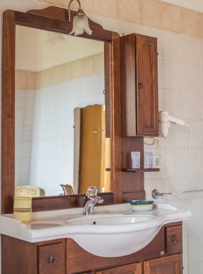 קלטג'ירונה Villa D'Andrea מראה חיצוני תמונה